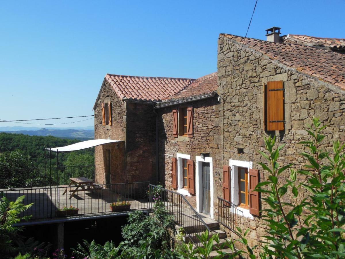 Grand Gîte à la ferme Les Costes-Gozon Exterior foto